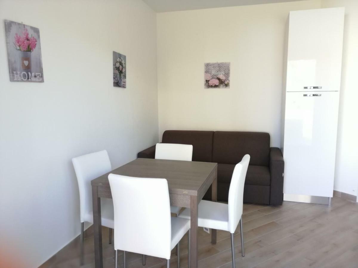 Appartamenti Mareblu Badesi Extérieur photo